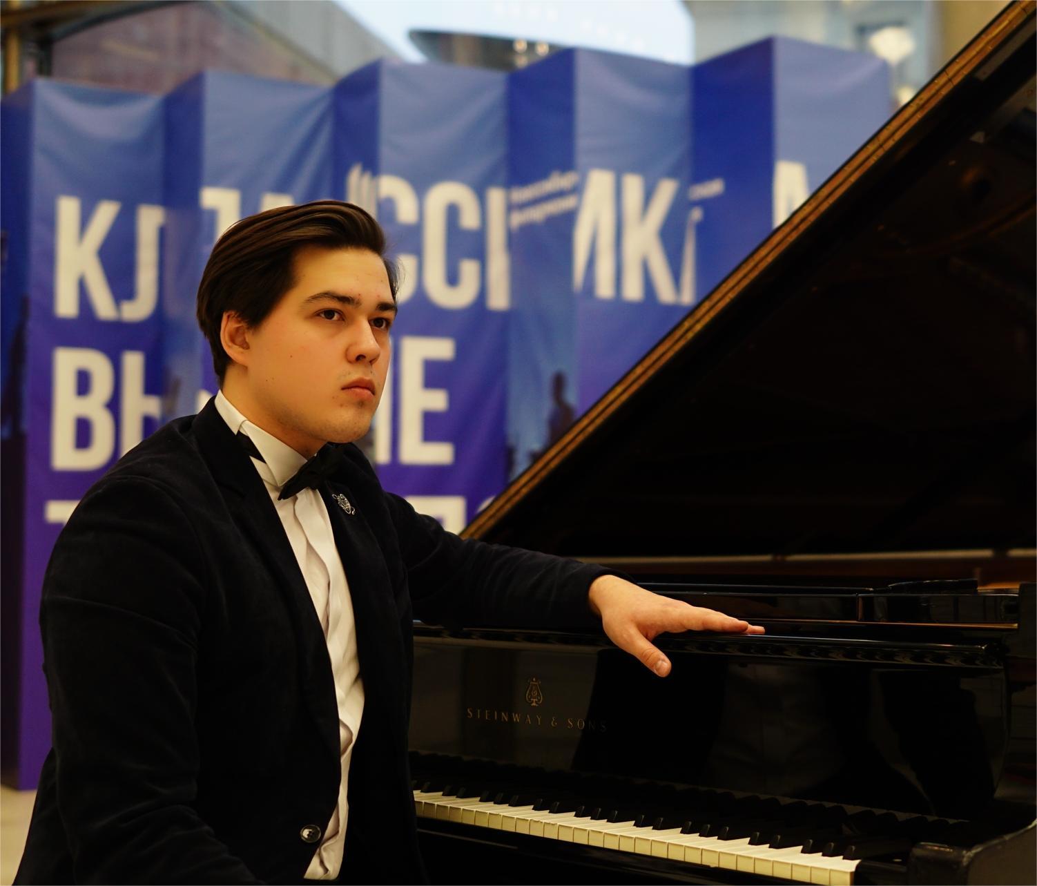 Евгений Владимирович Коновальчук