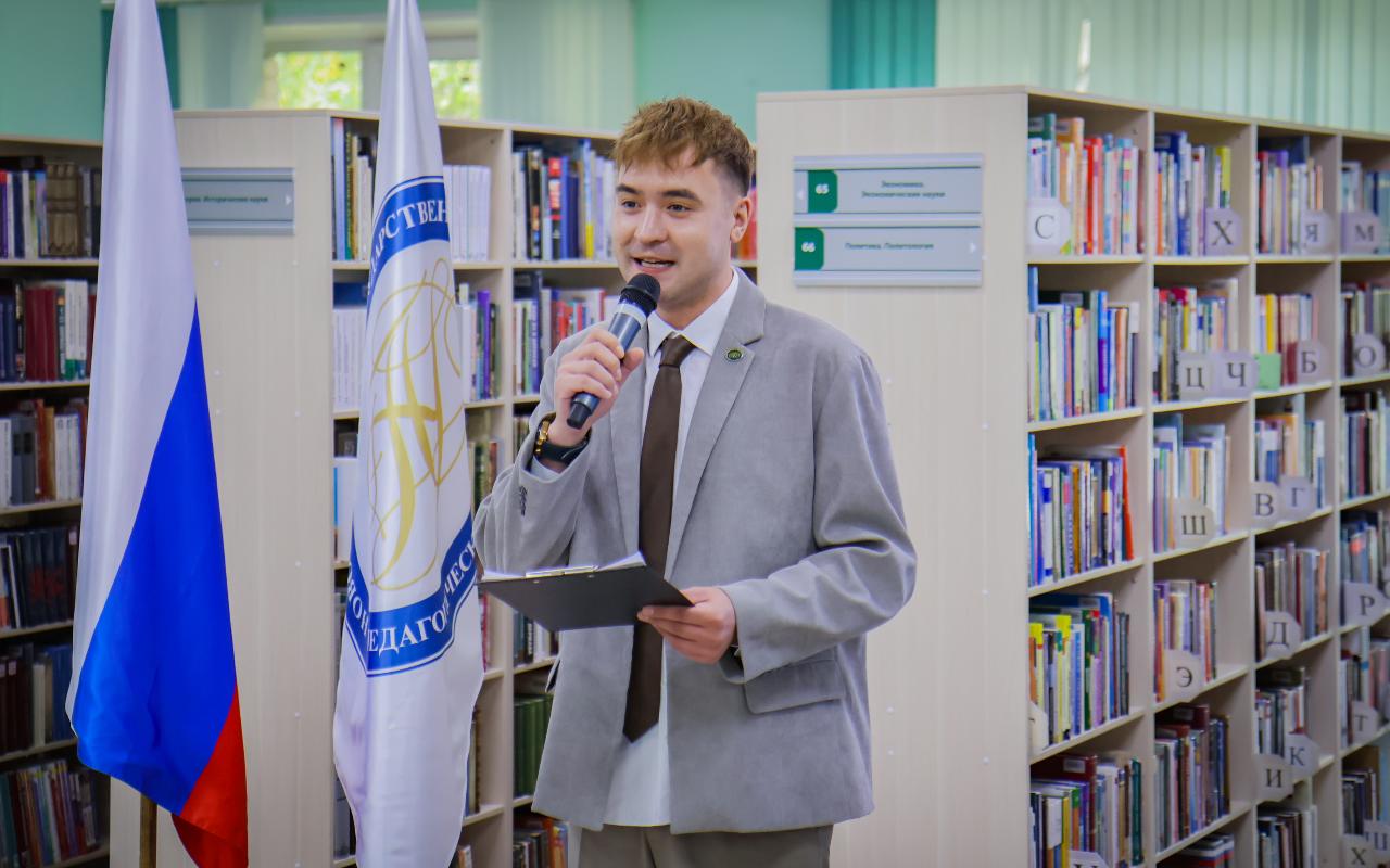 ФОТО к новости: Главная ценность университета: лучшие работники НГПУ удостоены наград и почётных званий Министерства просвещения Российской Федерации