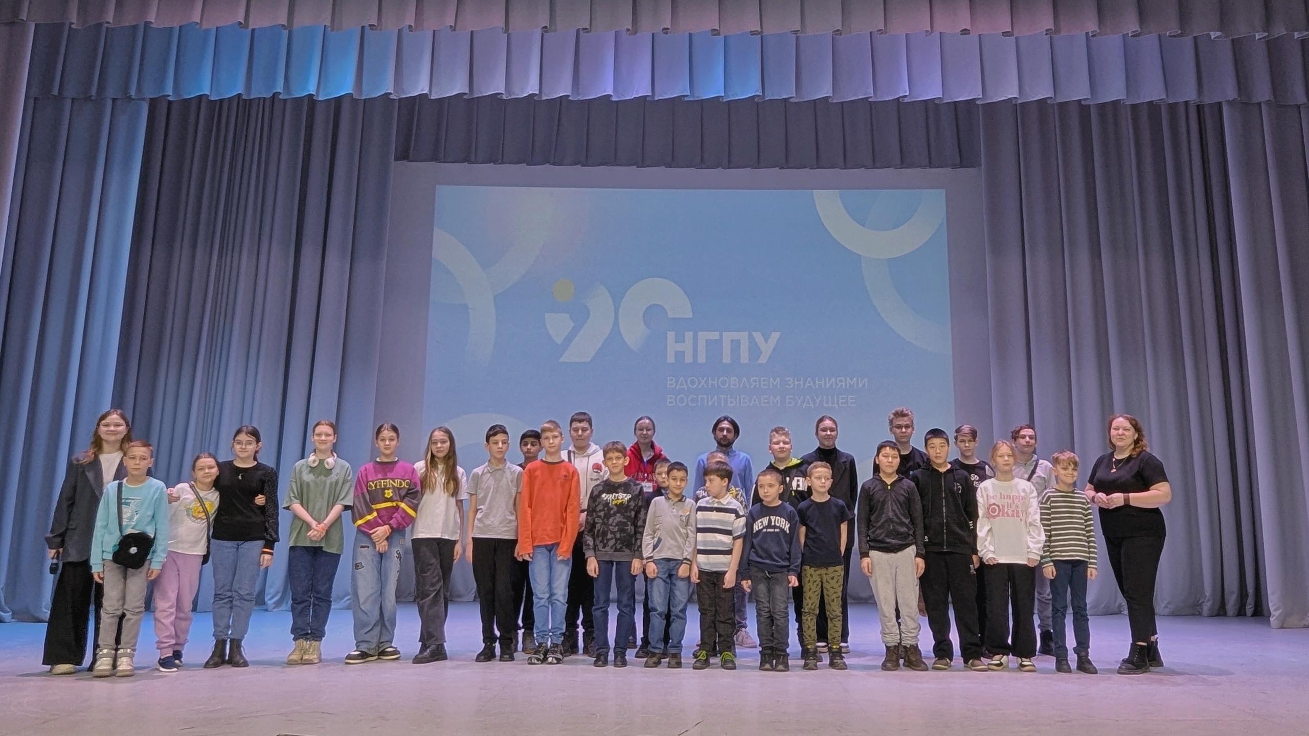 ФОТО к новости: Городской олимпиады по скоростному программированию и робототехнике.