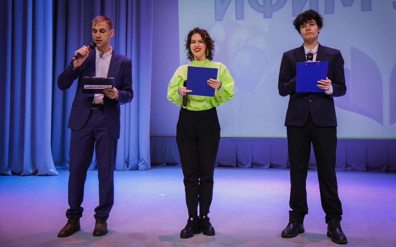 ФОТО к новости: Институт филологии и медиакоммуникаций НГПУ отметил 90-летний юбилей