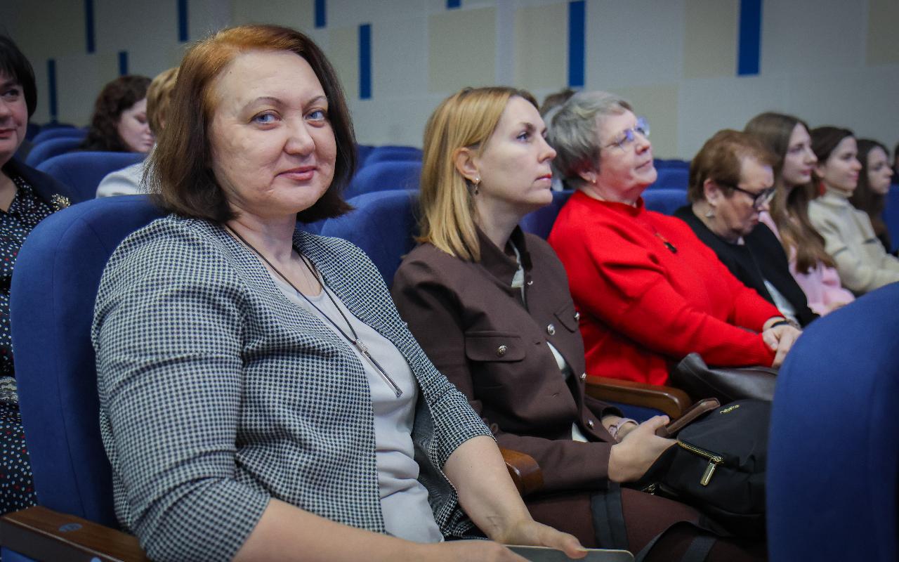 ФОТО к новости: Сергей Александрович Нелюбов избран ректором НГПУ