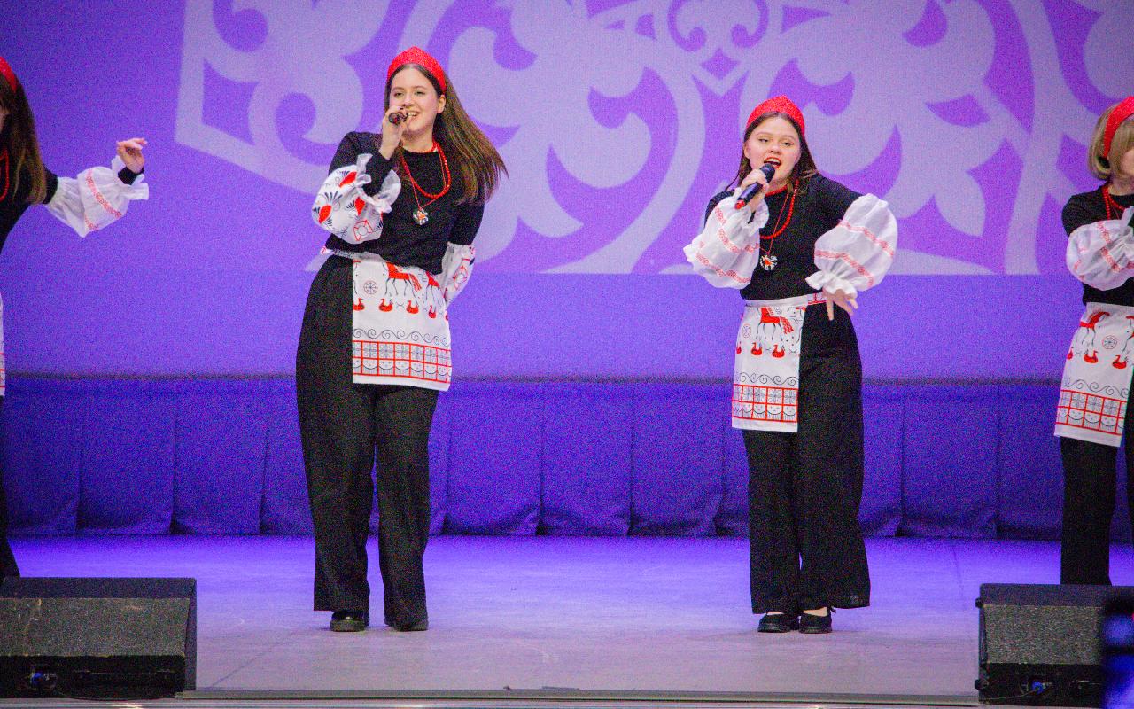 ФОТО к новости: Яркие номера, громкие аплодисменты и заслуженные награды: в НГПУ прошёл Гала-концерт Кубка студенческого творчества – 2025