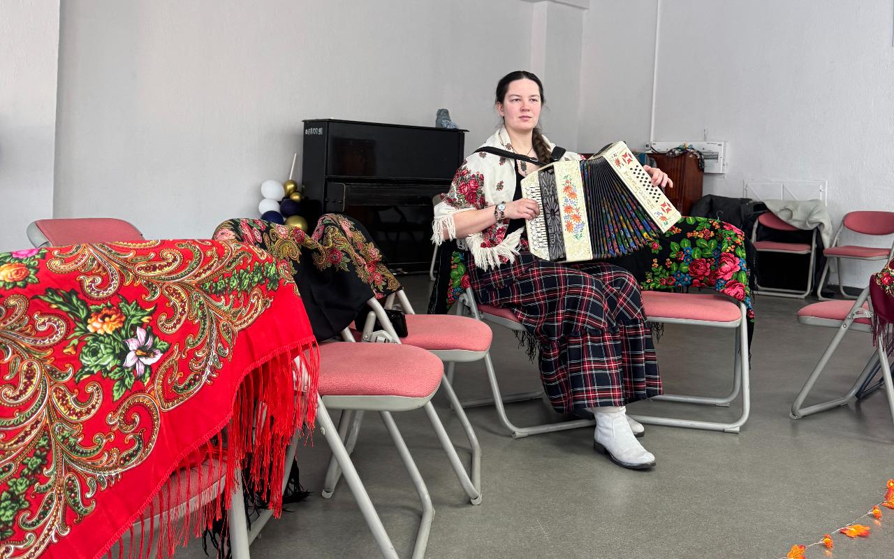 В НГПУ отпраздновали Кузьминскую вечёрку — студенты оживили народные традиции