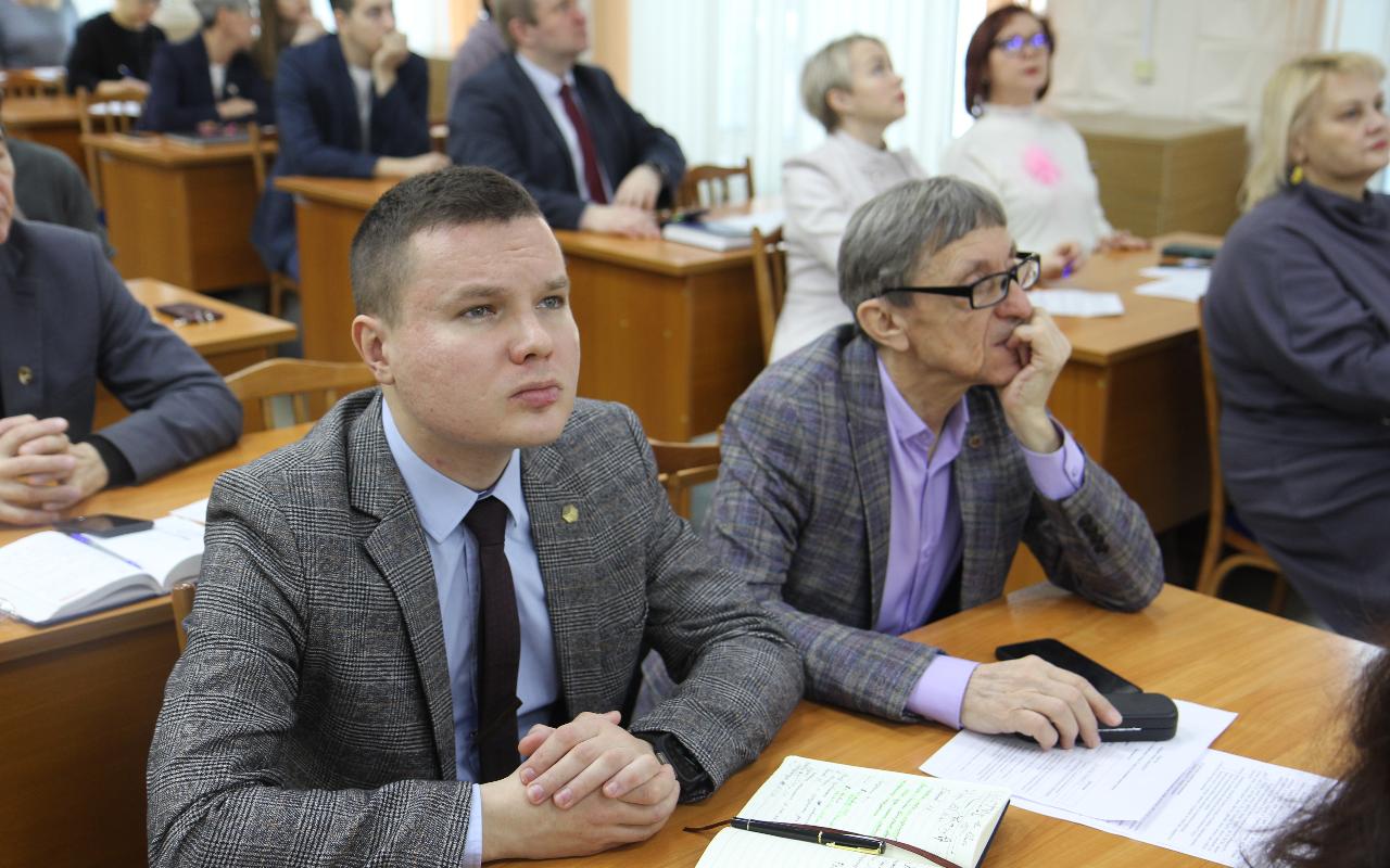ФОТО к новости: Взаимодействие с системой образования Новосибирской области как основа реализации образовательной политики НГПУ - в центре внимания Учёного совета вуза