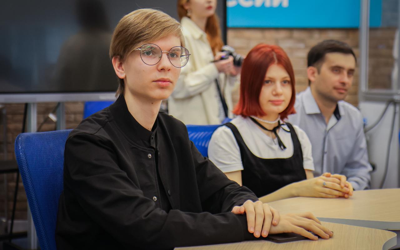 ФОТО к новости: Дневник ПедСибири. Как современные студенты решают мировые проблемы: в НГПУ прошёл финал Педагогической олимпиады