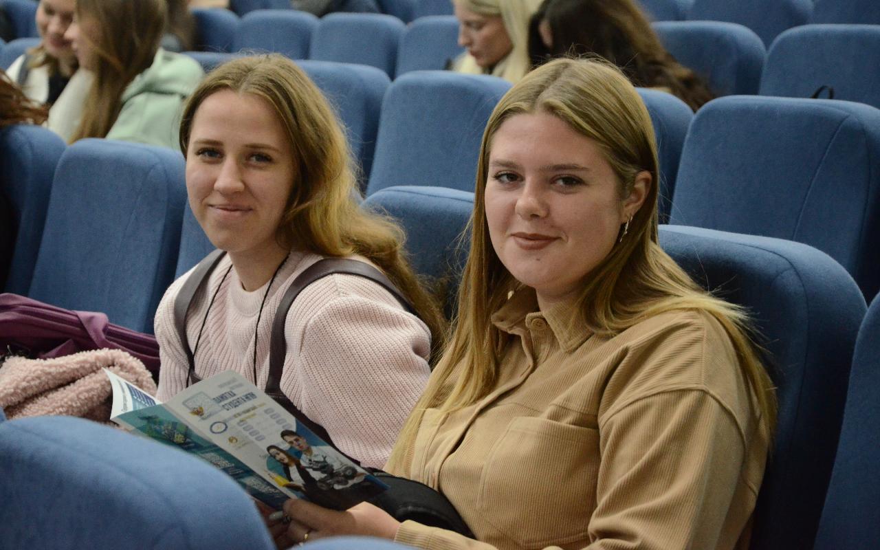 ФОТО к новости: Университет мечты: здесь ярко, весело и невероятно!
