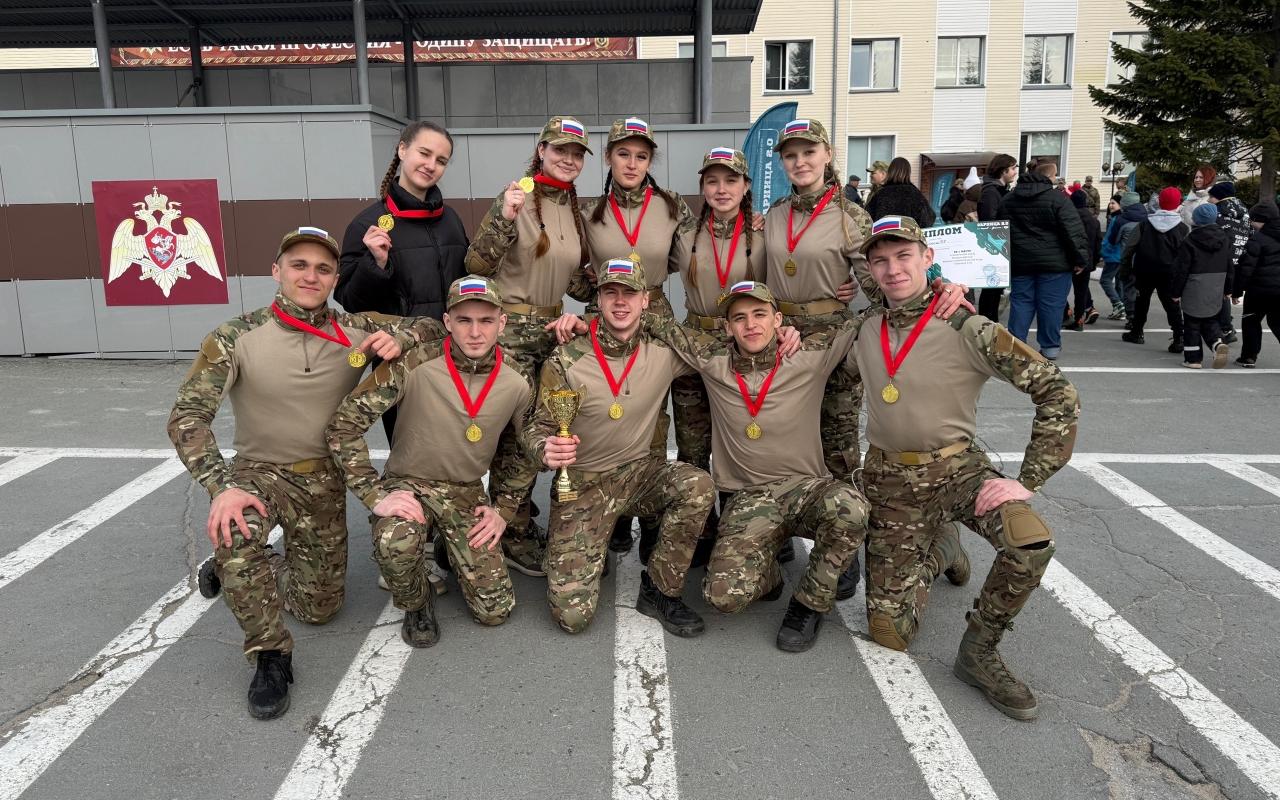 ФОТО к новости: «Соколы 54» из НГПУ — чемпионы зонального этапа «Зарницы 2.0»