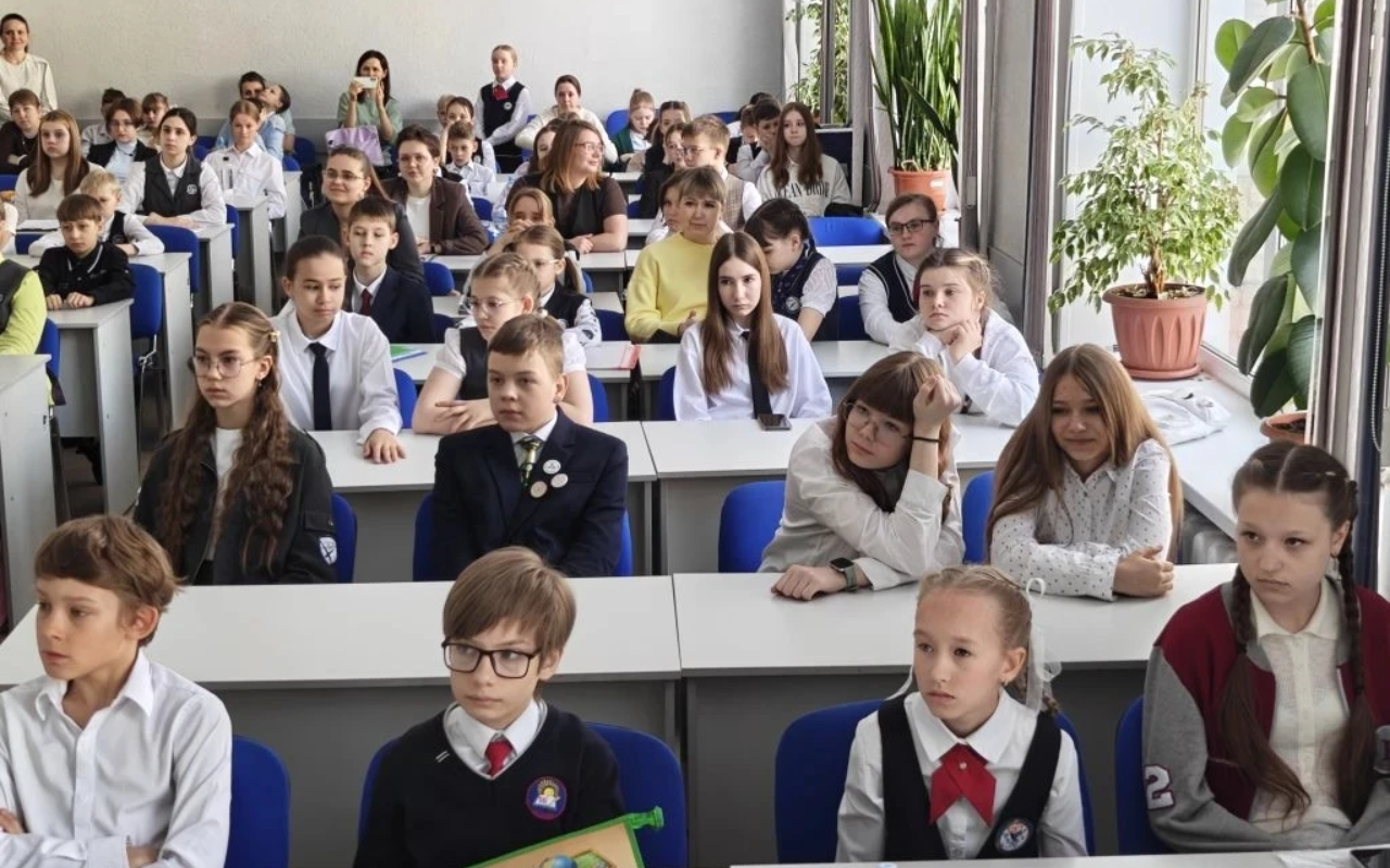 ФОТО к новости: Экология родного региона интересует юных натуралистов Новосибирской области