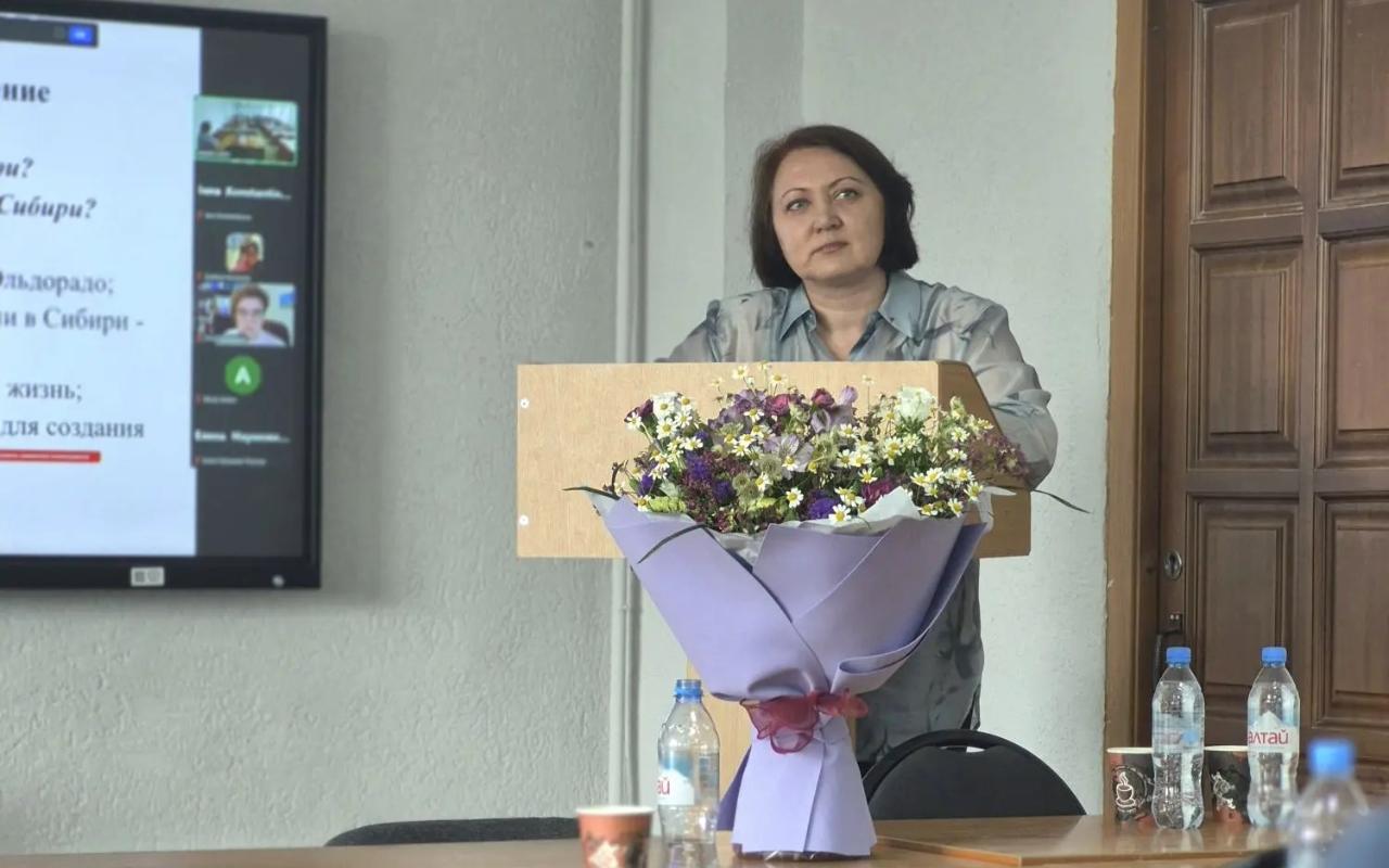 ФОТО к новости: Памяти профессора: в НГПУ провели «Восьмые Чумаковские чтения»