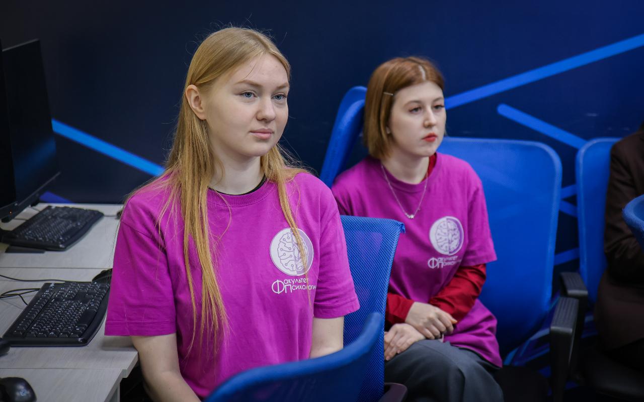 ФОТО к новости: В НГПУ открылся X Всероссийский конкурс социальных проектов, посвященный 80-летию Великой Победы и 90-летию университета