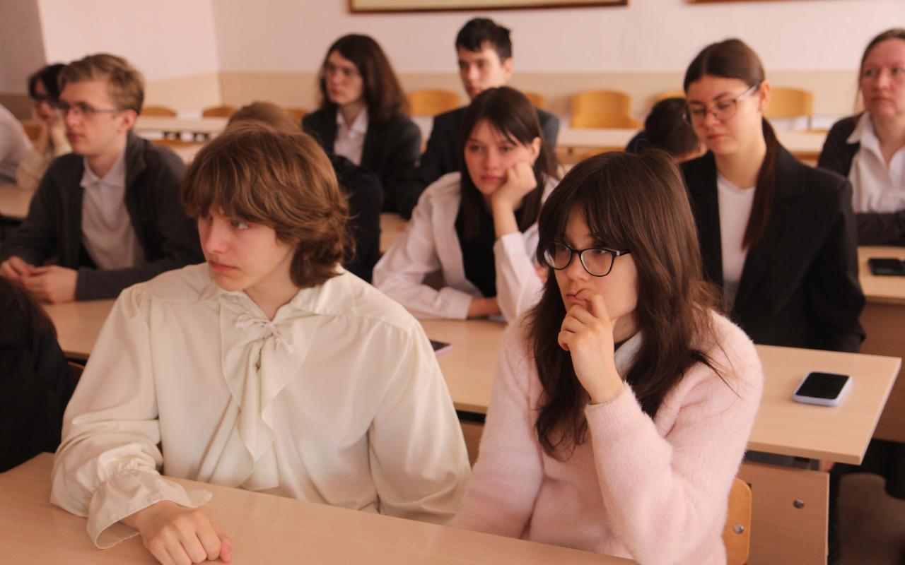 ФОТО к новости: Без права на забвение: в ИИГСО НГПУ присоединились к Всероссийскому марафону «Историческая память – территория правды»