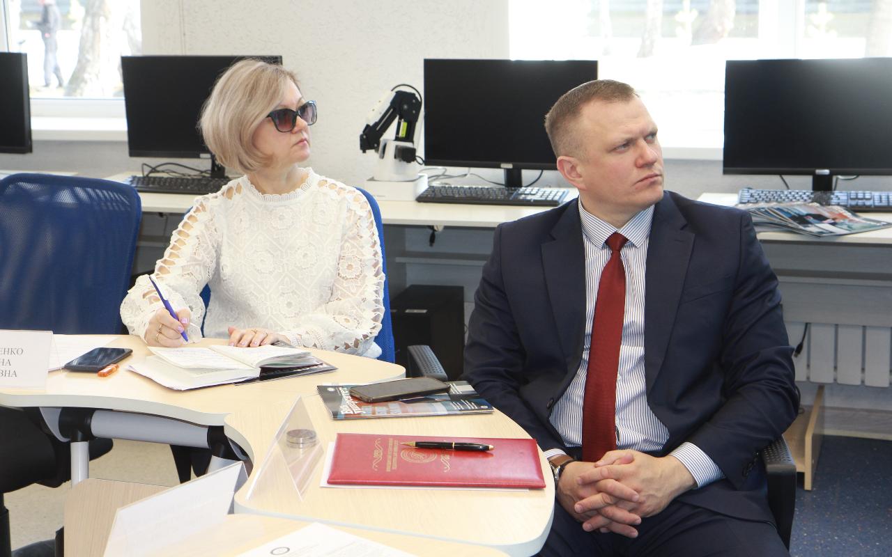 ФОТО к новости: НГПУ и Кыштовский район: стратегическая задача обеспечения школ кадрами решается сообща