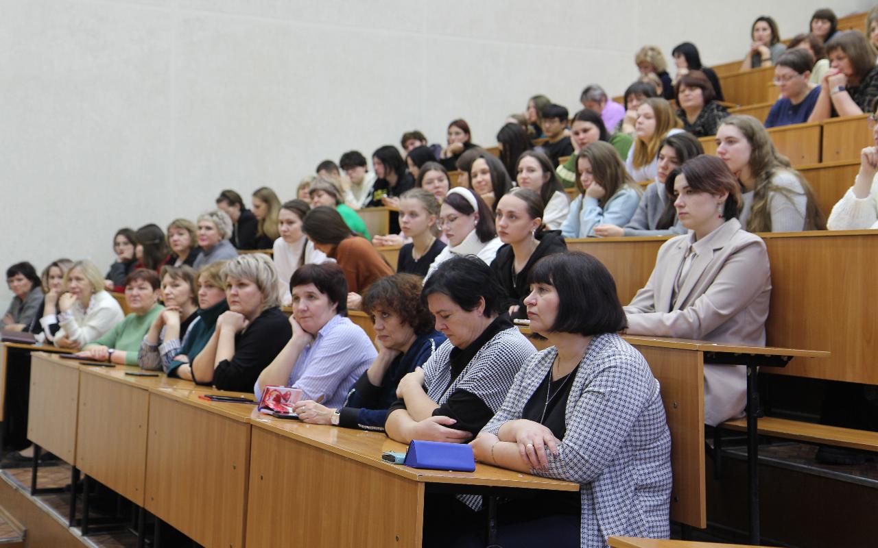 ФОТО к новости: Купинский район заинтересован в привлечении на работу выпускников НГПУ