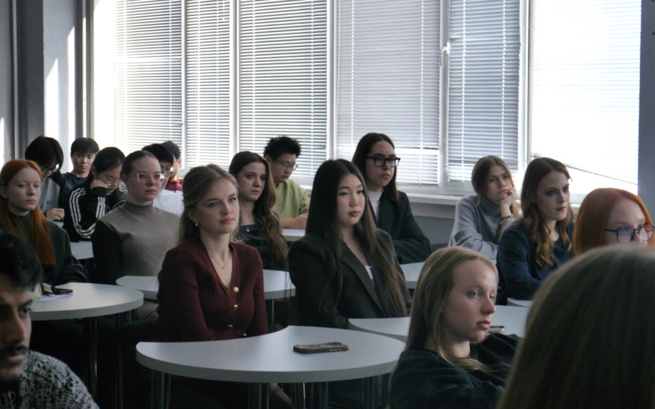 ФОТО к новости: В ИФиМ НГПУ прошла встреча с будущими абитуриентами