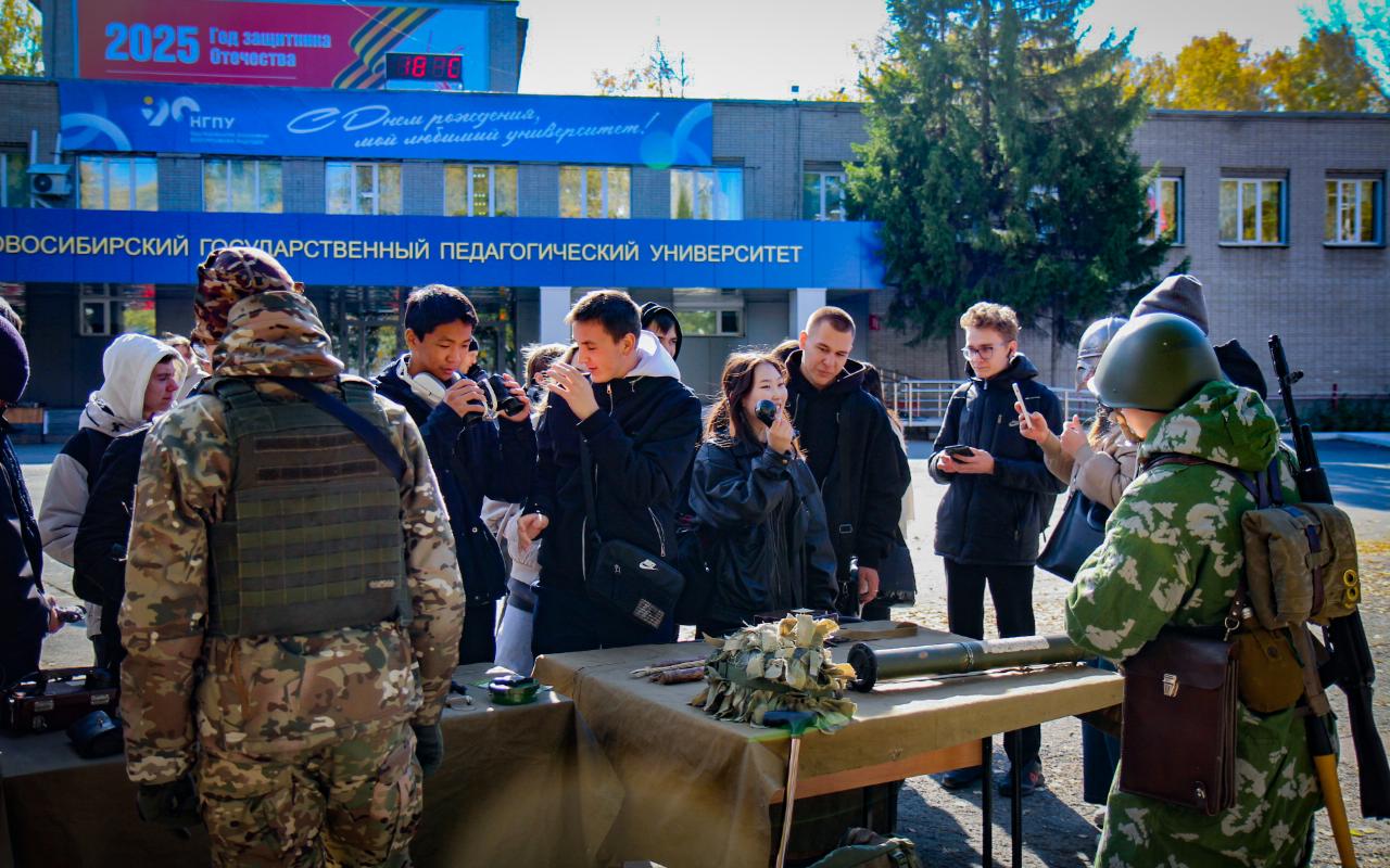 ФОТО к новости: В НГПУ прошёл традиционный День здоровья и безопасности