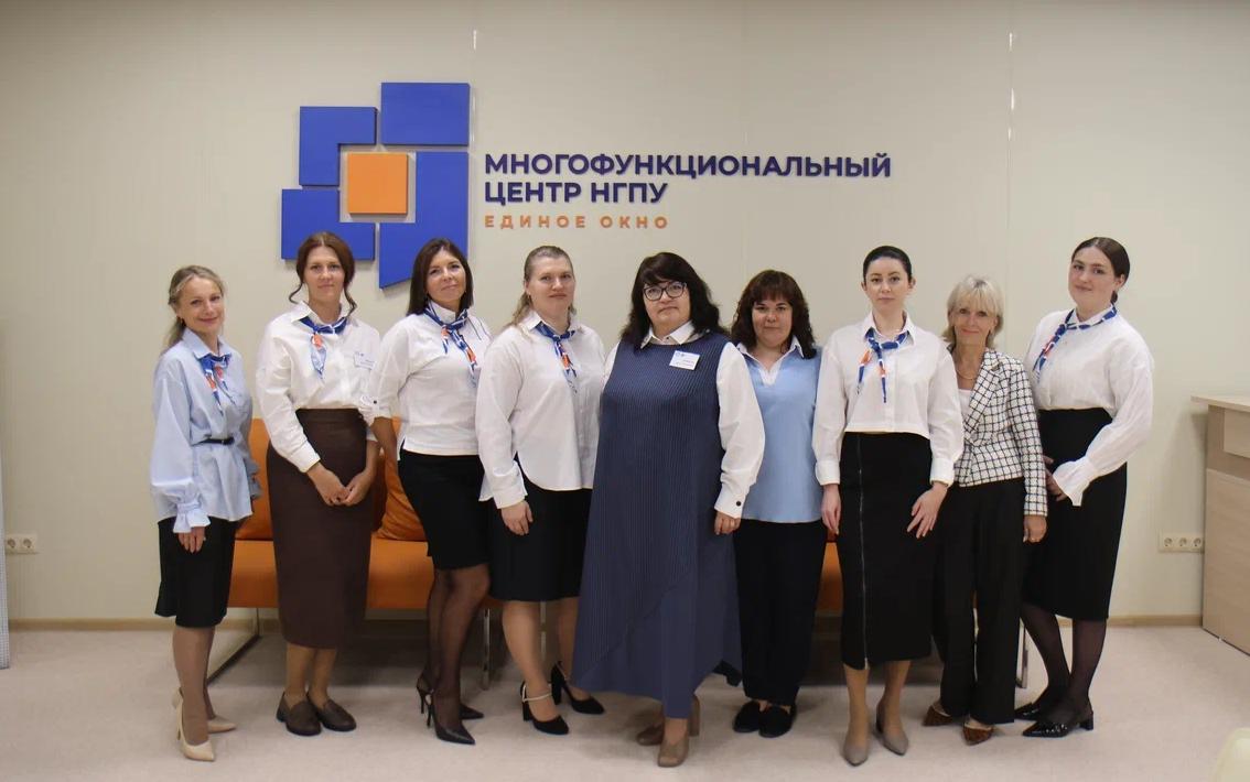 ФОТО к новости: «Единое окно» для решения студенческих вопросов: в НГПУ открылся МФЦ 