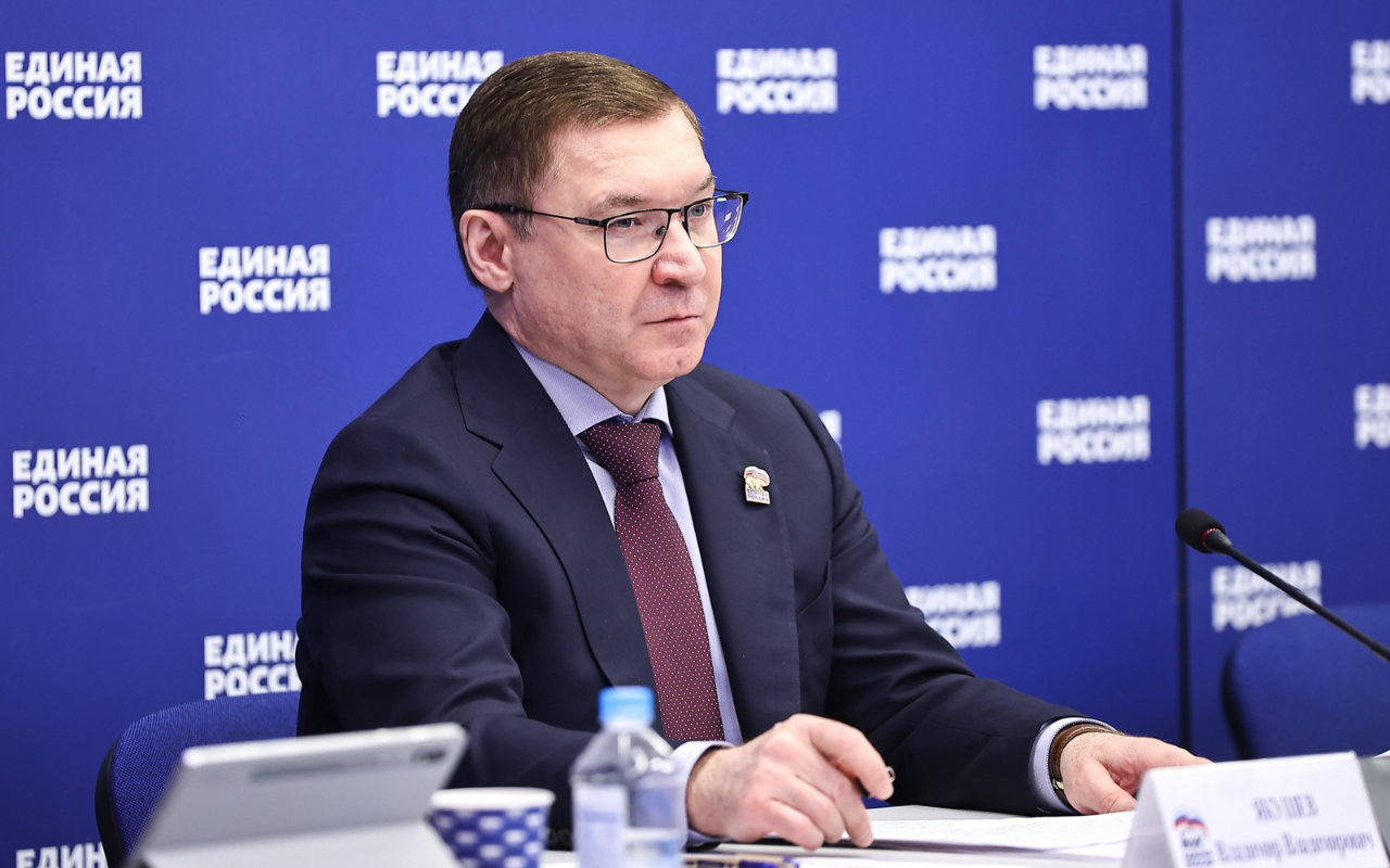 ФОТО к новости: Сергей Кравцов: регионы досрочно вводят новые школы по нацпроекту «Молодёжь и дети»