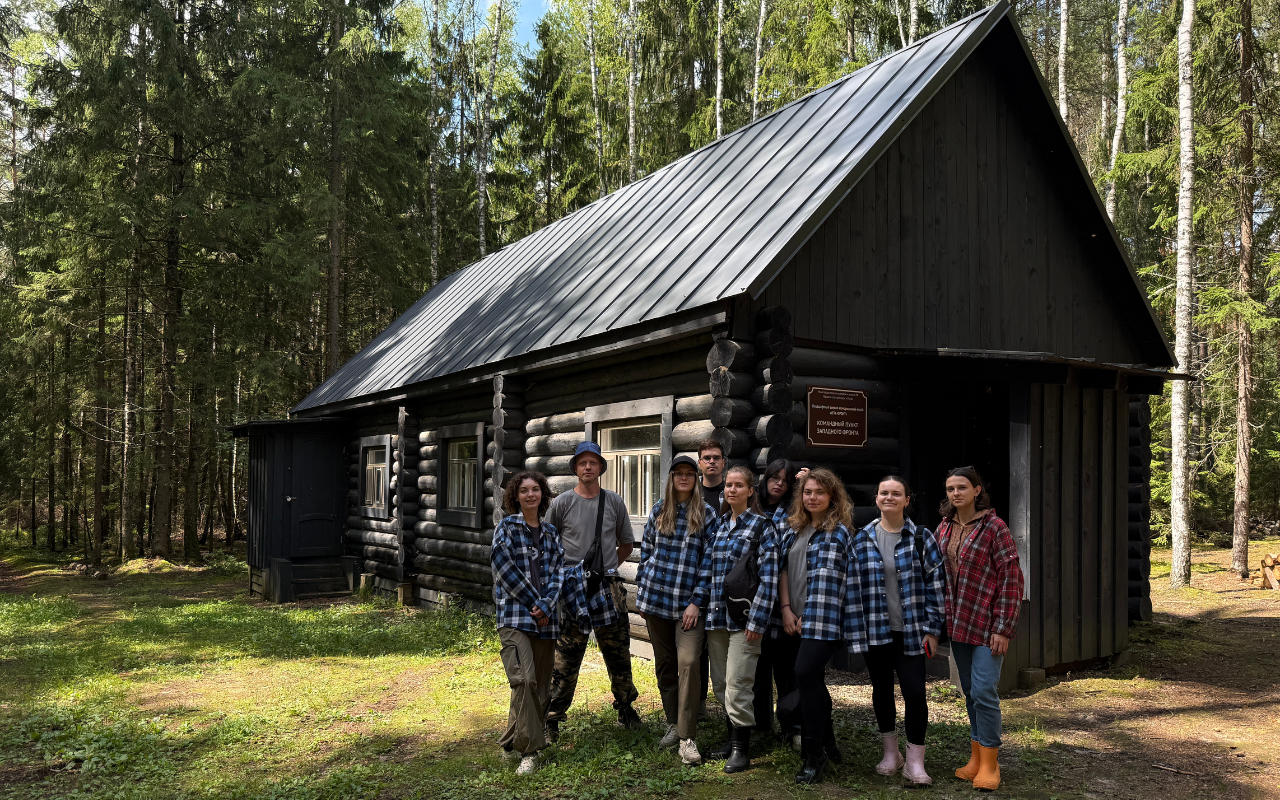 ФОТО к новости: От лекций до экотроп: преподаватель НГПУ прошёл школу Фонда Потанина
