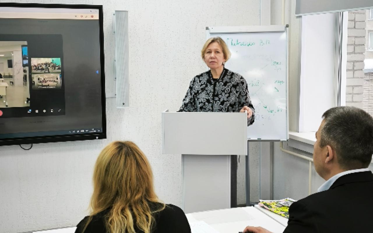 ФОТО к новости: ИИГСО НГПУ и Гомельский государственный университет имени Франциска Скорины обсудили трансформацию образования в эпоху искусственного интеллекта