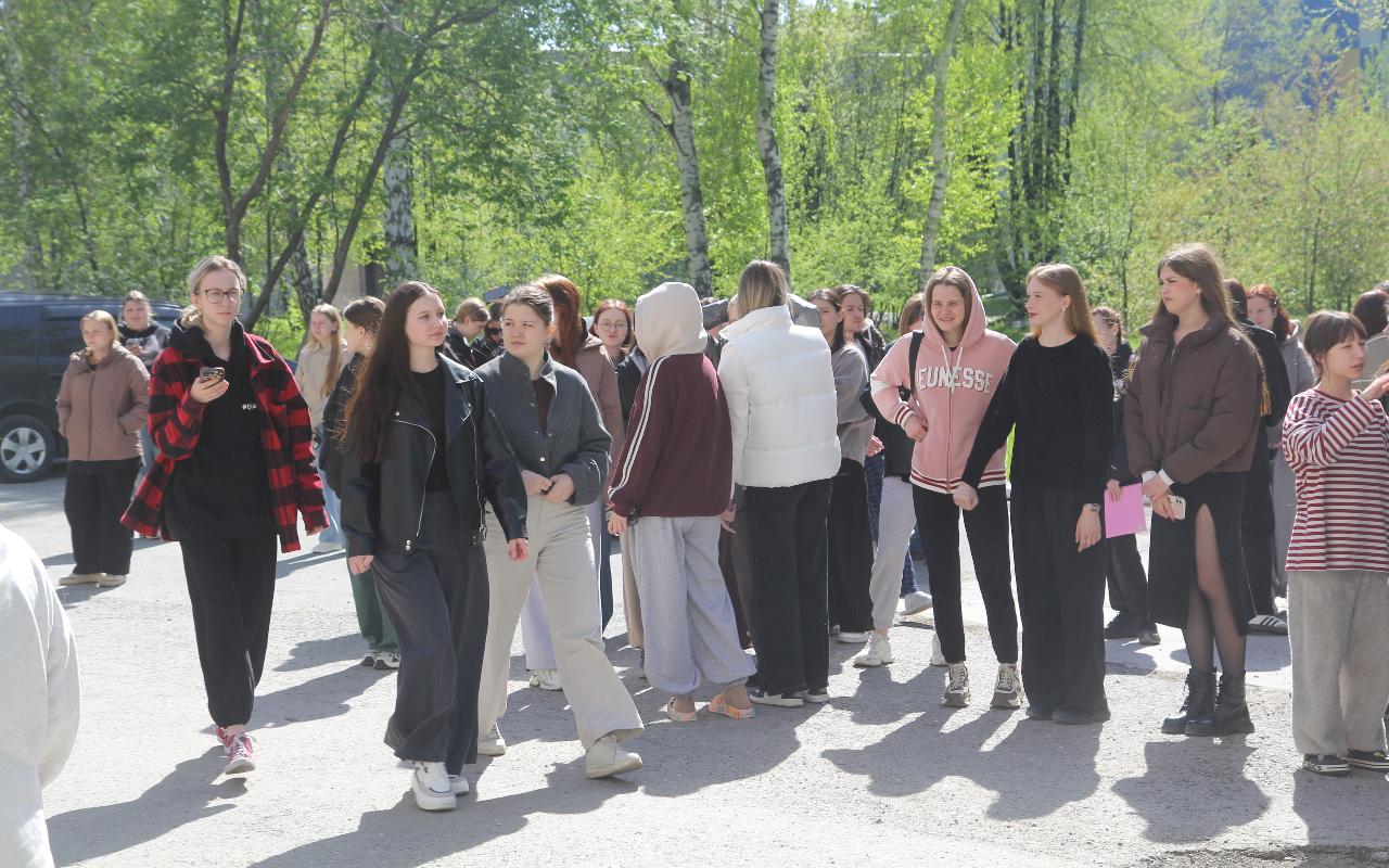 ФОТО к новости: Тренировки прошли успешно: в НГПУ проверили готовность общежитий к пожарной тревоге