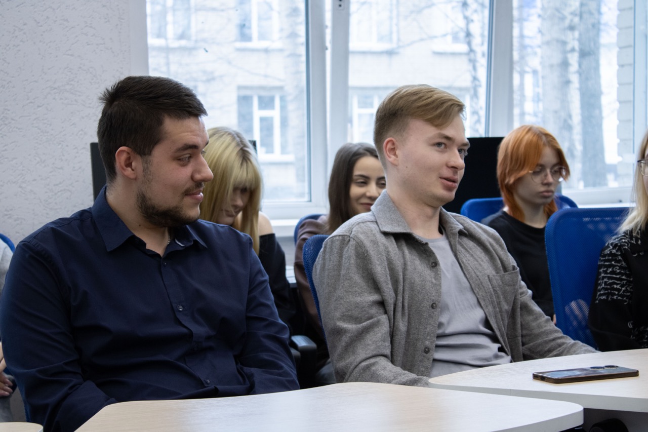 ФОТО к новости: В НГПУ состоялась встреча с директором филиала Российского общества «Знание» в Новосибирской области Даниилом Барановым