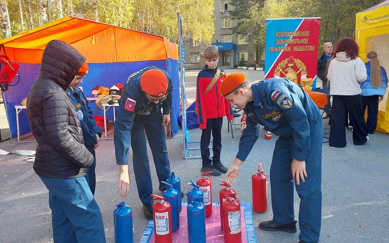 ФОТО к новости: В НГПУ прошёл День здоровья и безопасности