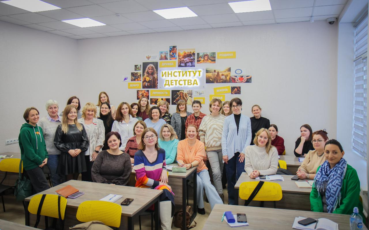 ФОТО к новости: В Институте детства НГПУ прошли курсы повышения квалификации по цифровым образовательным ресурсам для дошкольного образования