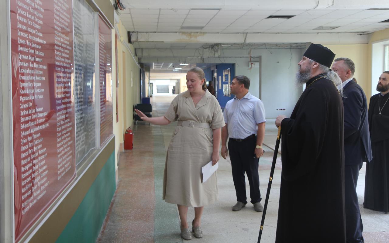 ФОТО к новости: Обсуждение совместных проектов: НГПУ посетил Митрополит Новосибирский и Бердский Варфоломей