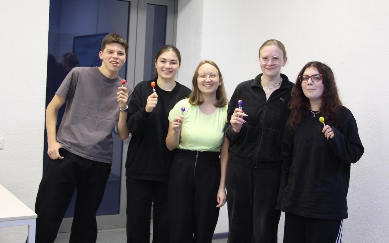 ФОТО к новости: Дневник ПедСибири: в НГПУ прошёл научно-популярный квиз «Тайны Вселенной»