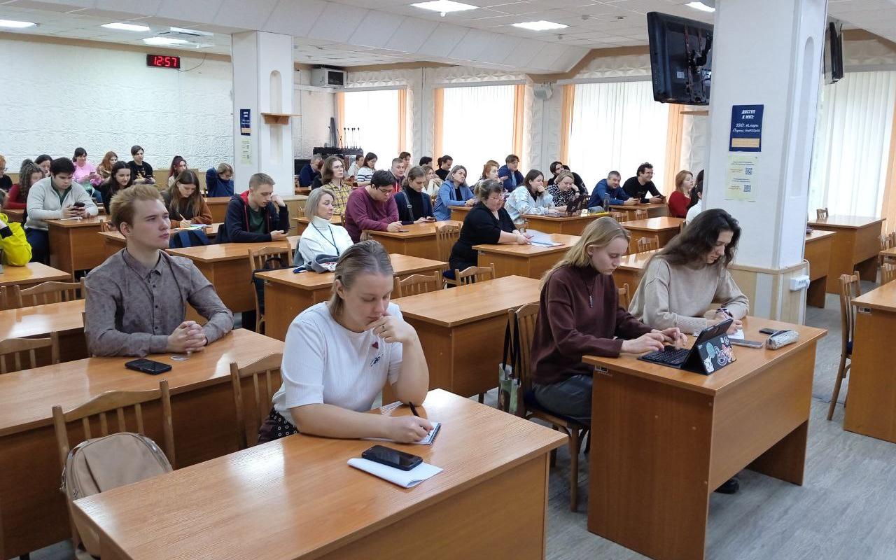 ФОТО к новости: Фонд Потанина приглашает студентов НГПУ на стипендиальный конкурс