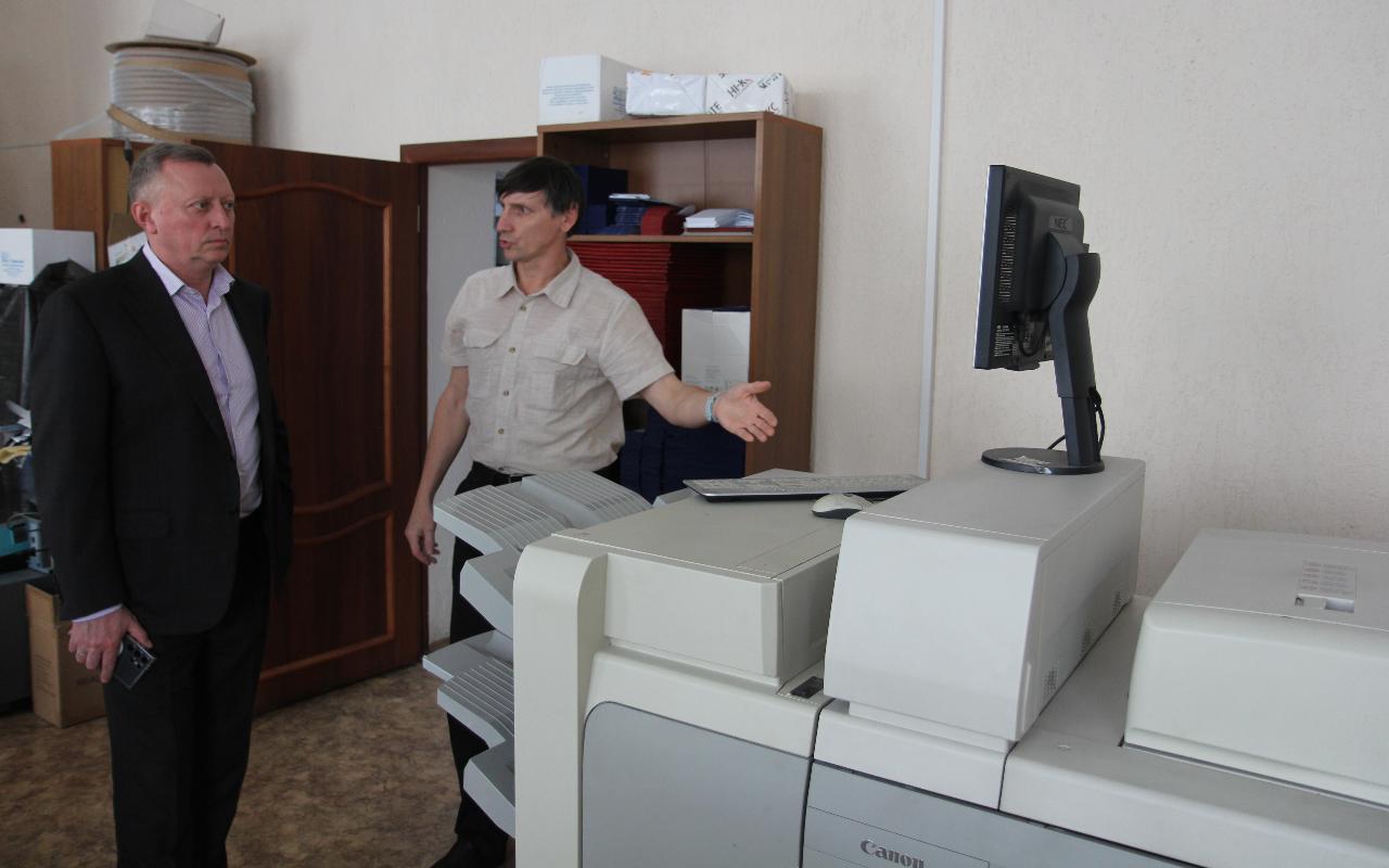 ФОТО к новости: И.о. ректора Сергей Александрович Нелюбов: «Научные подразделения НГПУ справляются со своими задачами»