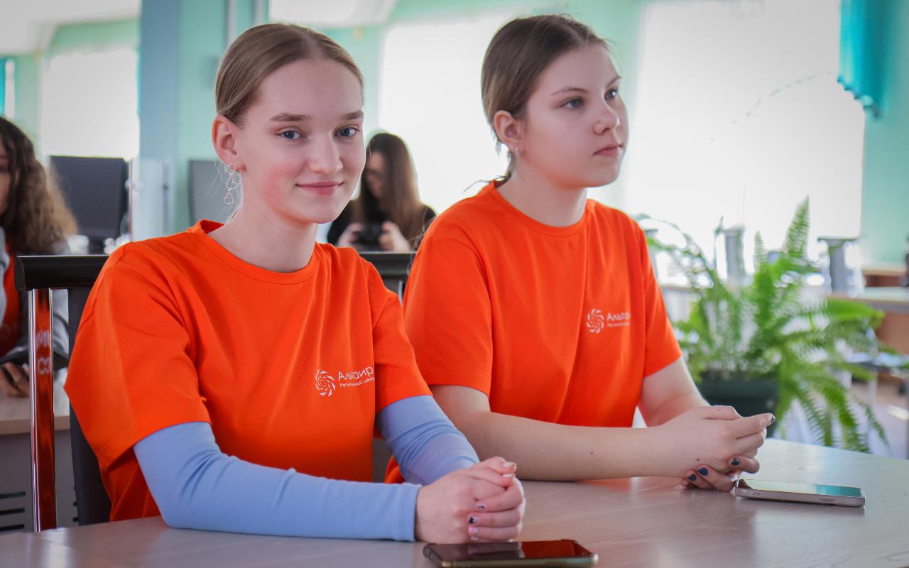 ФОТО к новости: НГПУ стал площадкой для участников образовательной программы «Дизайн городского пространства» Регионального центра «Альтаир»