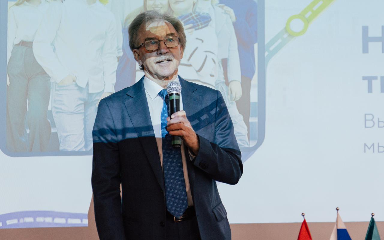 ФОТО к новости: Команда НГПУ провела профориентационное мероприятие для школьников наукограда Кольцово в рамках Дня российской науки