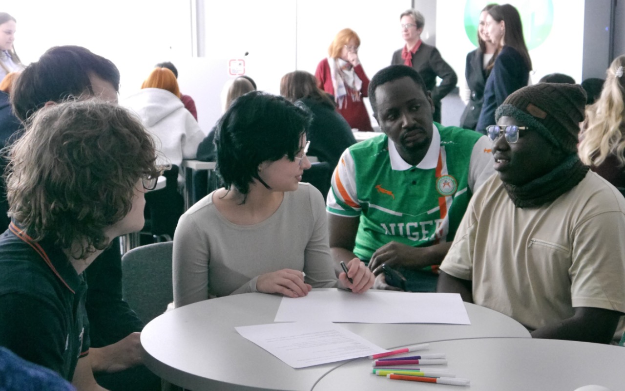 ФОТО к новости: В ИФиМ НГПУ прошла встреча с будущими абитуриентами