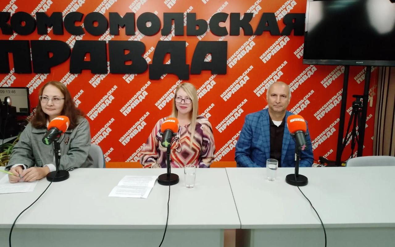 ФОТО к новости: В эфире радио «Комсомольская правда» обсудили модель наставничества будущих учителей НГПУ