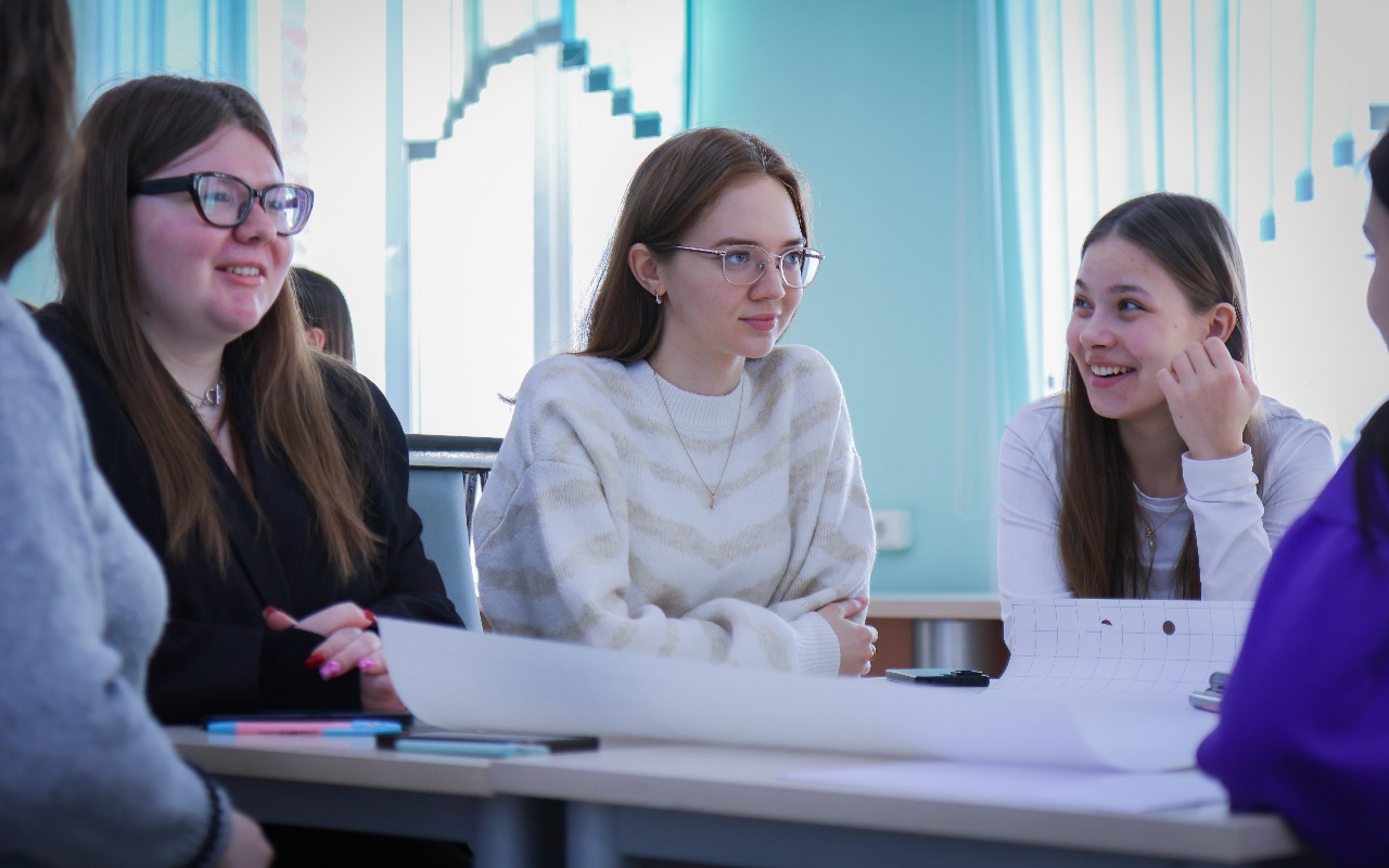 ФОТО к новости: В НГПУ дали старт международной конференции к 15-летию Института детства и открыли Год дошкольного образования 