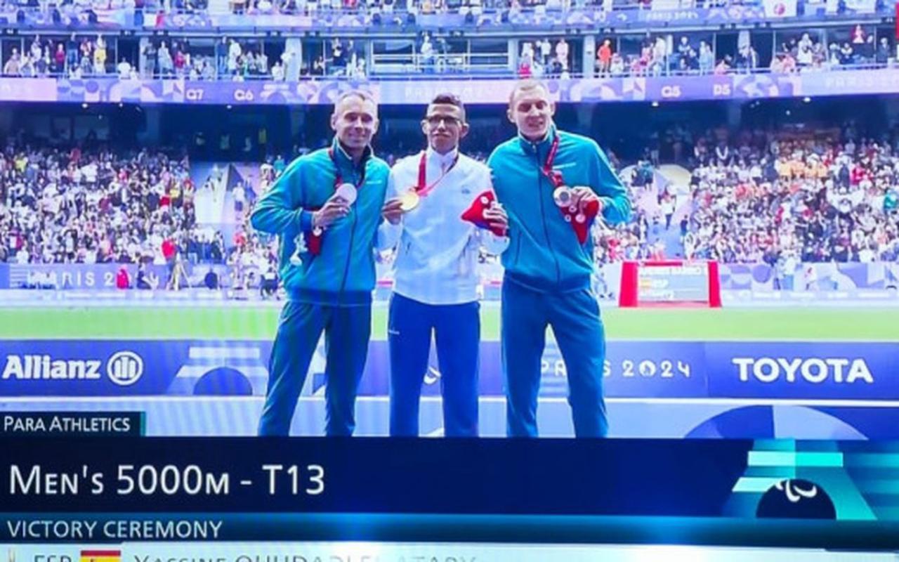 ФОТО к новости: Выпускник НГПУ стал паралимпийским призёром в Париже