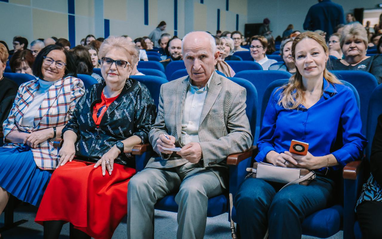 ФОТО к новости: Ключевая задача – усиление взаимодействия с регионом: в НГПУ обсудили приоритетные направления деятельности в 2025 году