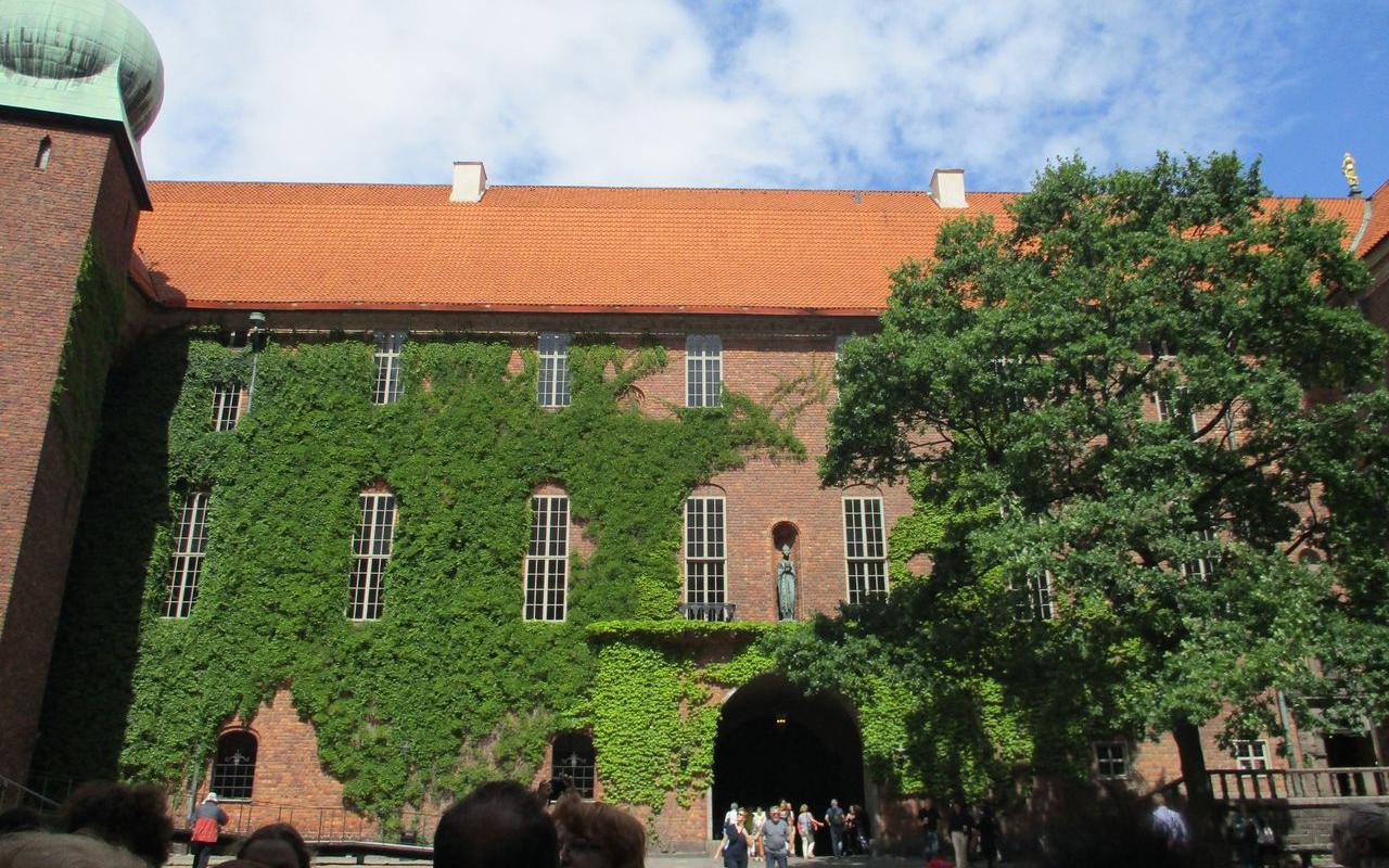 ФОТО к новости: Квантовые транзисторы, сита для водорода и магический реализм: за что в 2025 году дали Нобелевские премии