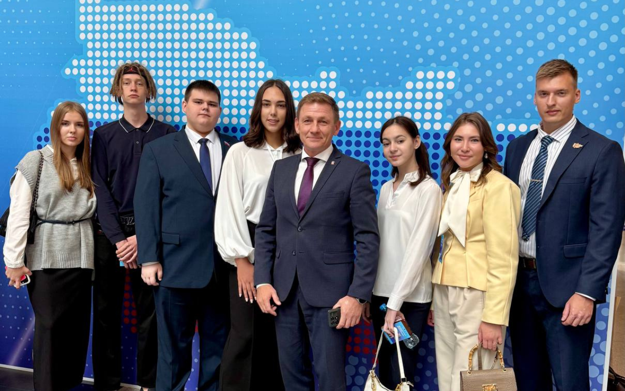 ФОТО к новости: Студентка НГПУ приняла участие в VI Региональном форуме местного самоуправления Новосибирской области