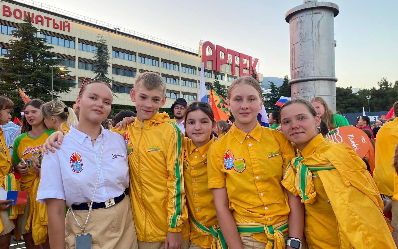 ФОТО к новости: Стань вожатым «Артека»!