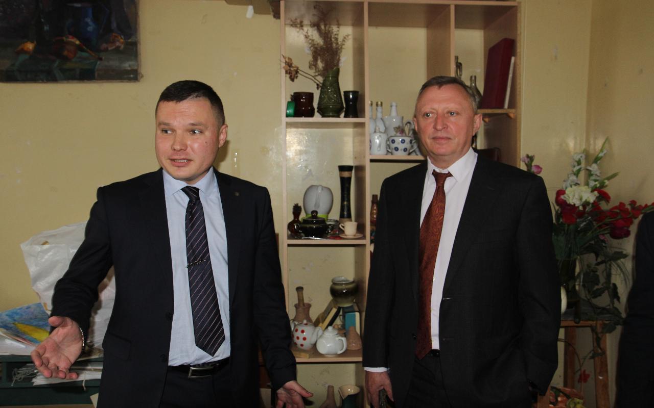 ФОТО к новости: Институт с богатыми традициями: и.о. ректора познакомился с работой ИИ НГПУ