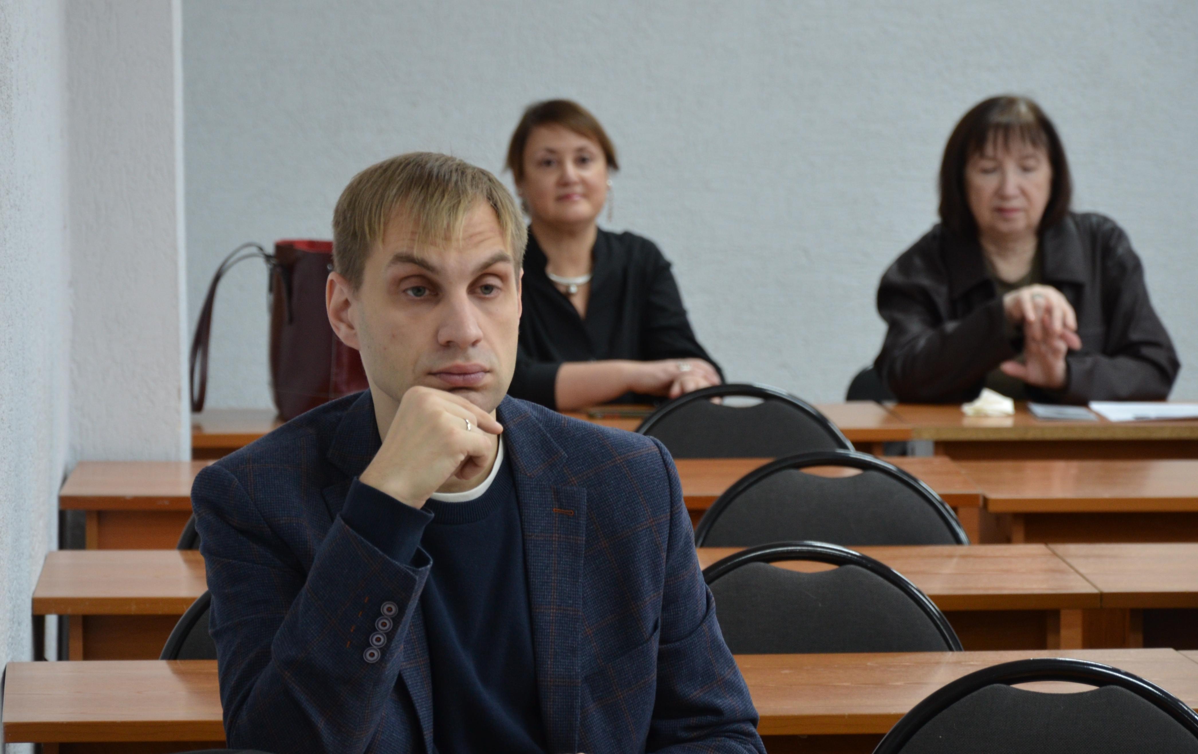 ФОТО к новости: Космос Эльвиры Горюхиной: в НГПУ прошли чтения в память журналиста и педагога