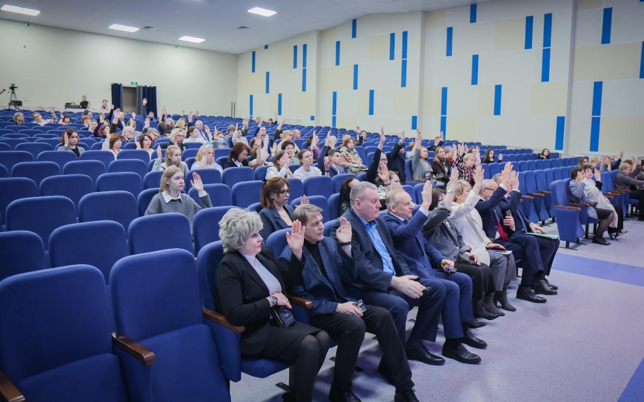 ФОТО к новости: Сергей Александрович Нелюбов избран ректором НГПУ