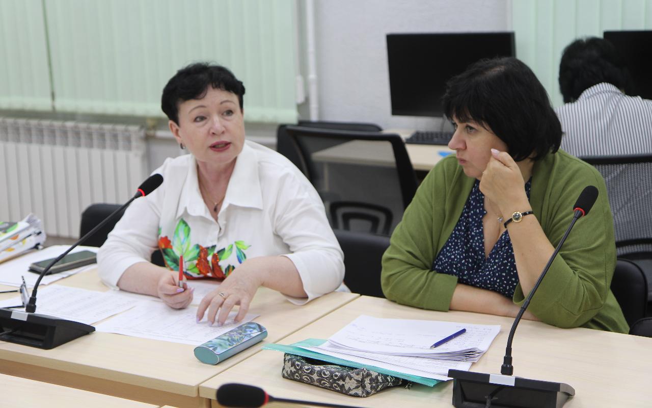 ФОТО к новости: В НГПУ состоялось зачисление на внебюджетной основе
