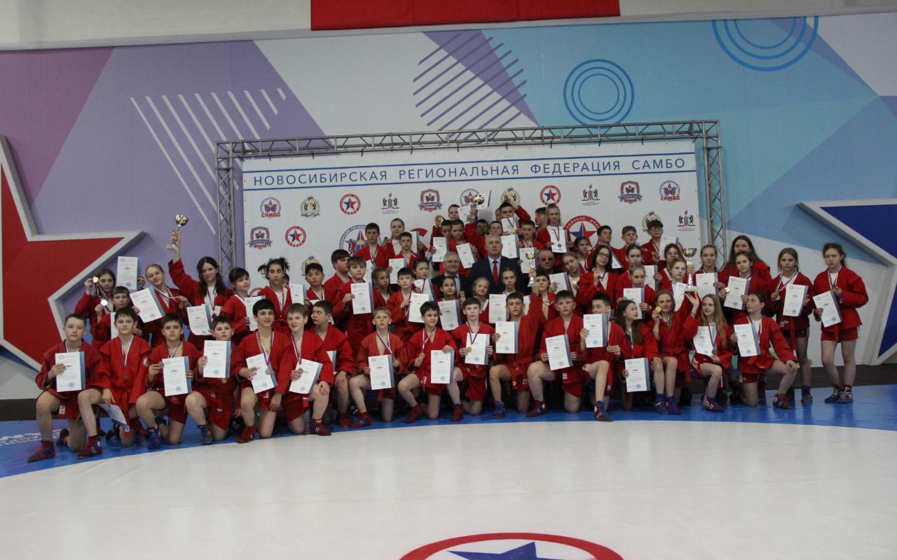 ФОТО к новости: «Самбо — наука побеждать»: в Новосибирске состоялся турнир «Кубок ректора НГПУ»
