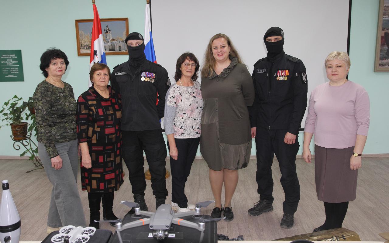 ФОТО к новости: Жизнь во славу Родины: бойцы ОМОНа провели со студентами НГПУ «Разговор о важном»