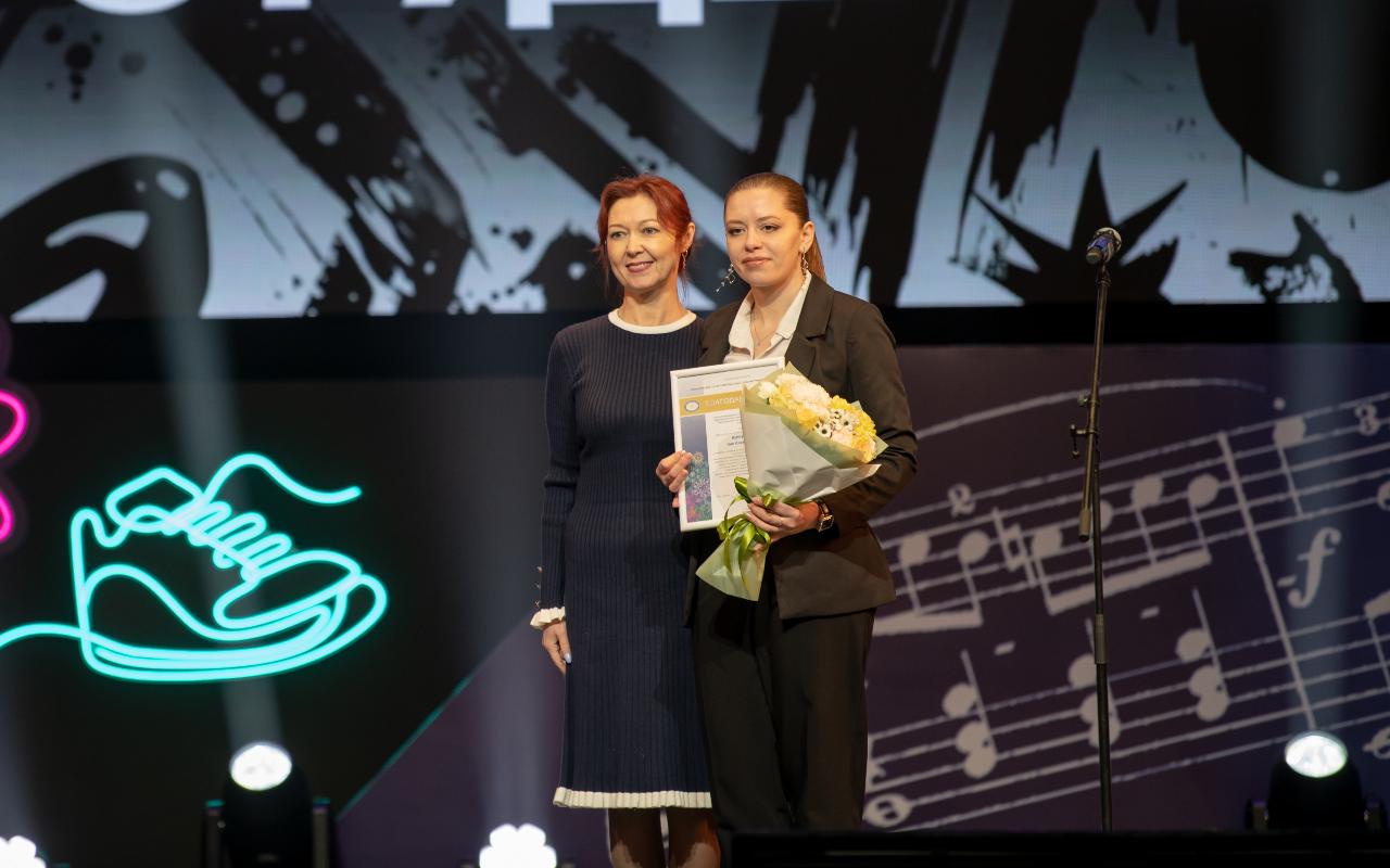 ФОТО к новости: Студенты ИКиМП НГПУ стали участниками праздничной программы ко Дню российского студенчества