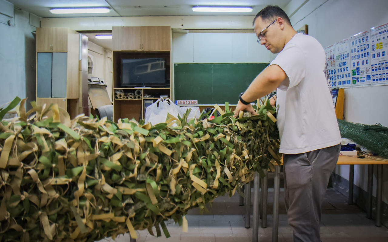 ФОТО к новости: Студенты и преподаватели ИФМИТО НГПУ поддержали служащих: дрон, оборудование и волонтёрская помощь