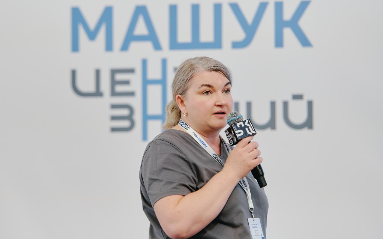 ФОТО к новости: Три магистрантки НГПУ стали обладательницами престижной областной стипендии